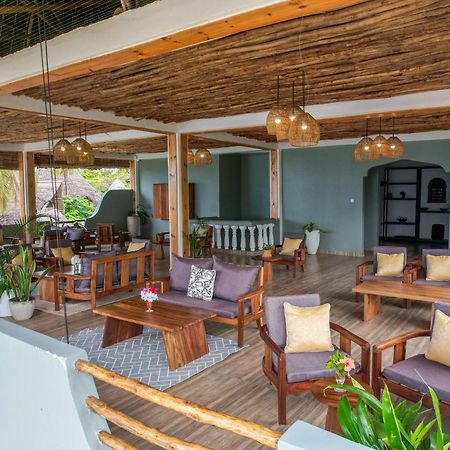 Mnana Beach Bungalows ピングウェ エクステリア 写真
