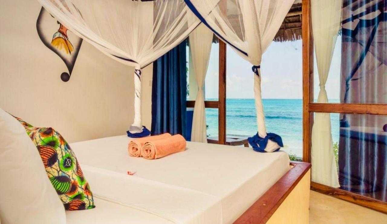 Mnana Beach Bungalows ピングウェ エクステリア 写真