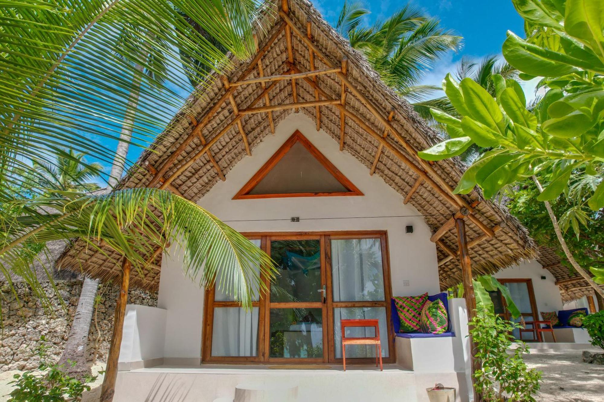 Mnana Beach Bungalows ピングウェ エクステリア 写真